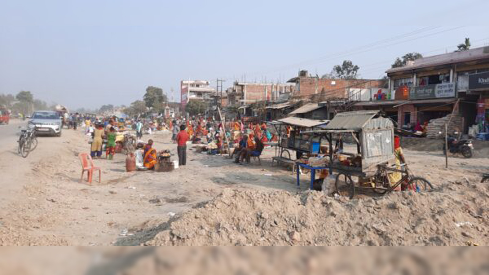 पूर्वपश्चिम राजमार्ग विस्तारमा चीनियाँ ठेकेदारको मनपरीले सर्वसाधरण र ब्यवसायी हैरान 