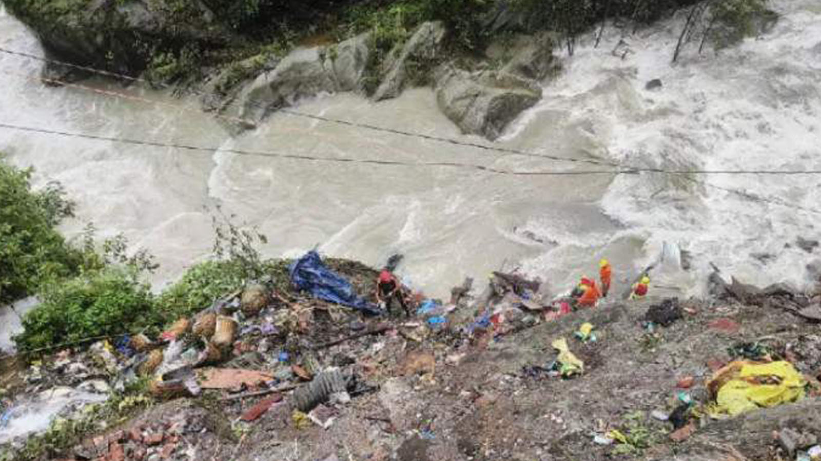 केदारनाथ यात्रामा गएका १३ जना नेपाली उत्तराखण्डको पहिरोमा परेर बेपत्ता