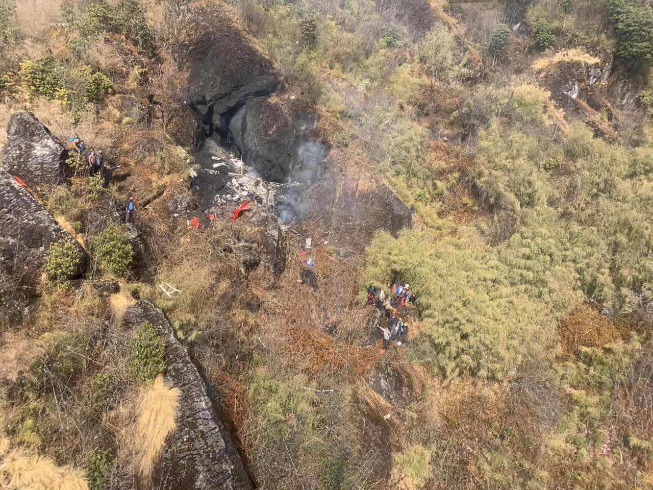 हेलिकप्टर दुर्घटनामा निधन भएकालाई श्रद्धाञ्जलि शुक्रबार