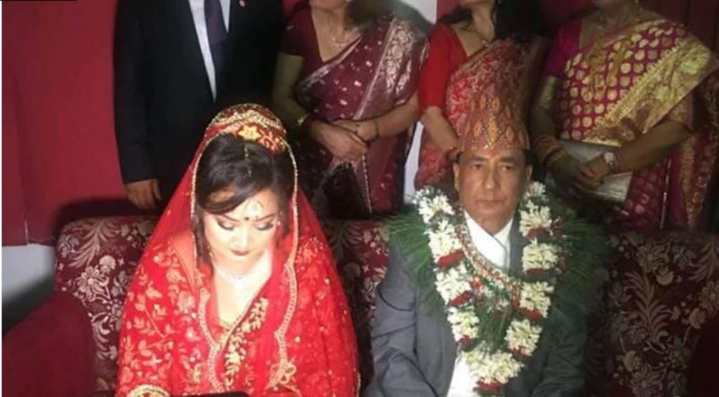 ६२ वर्षीय पूर्वअर्थमन्त्री ज्ञानेन्द्र कार्की तेस्रो विवाह गर्दै 