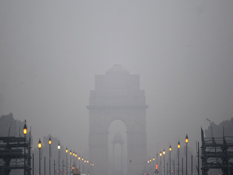 दिल्लीको वायु अझै ‘अति प्रदूषित’