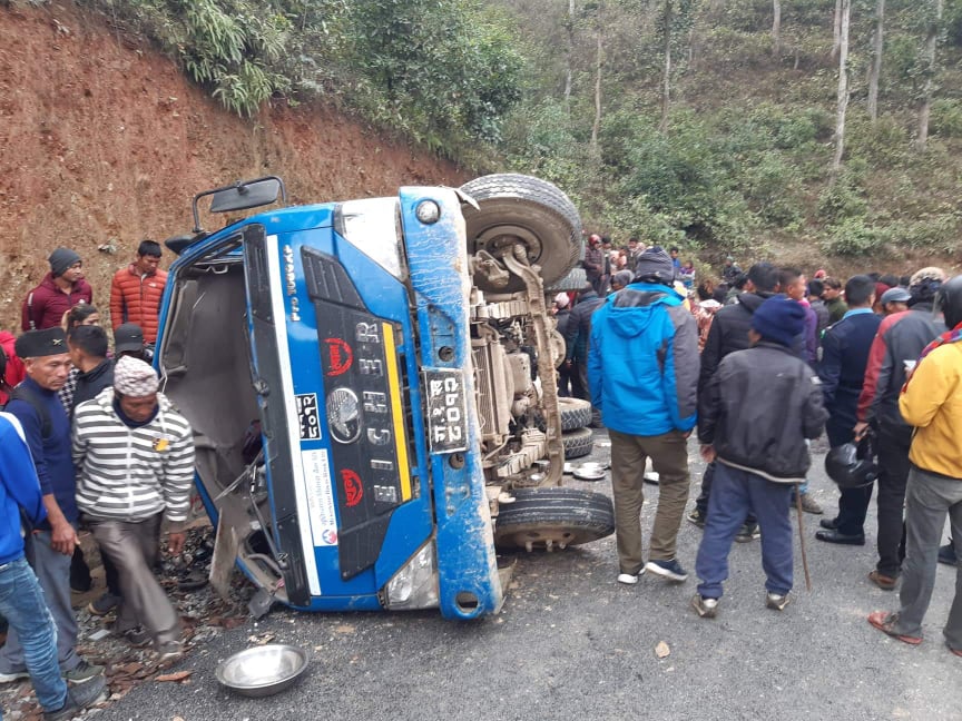 धादिङमा ट्रक दुर्घटना: ६ को मृत्यु, ५ जना गम्भीर घाइते