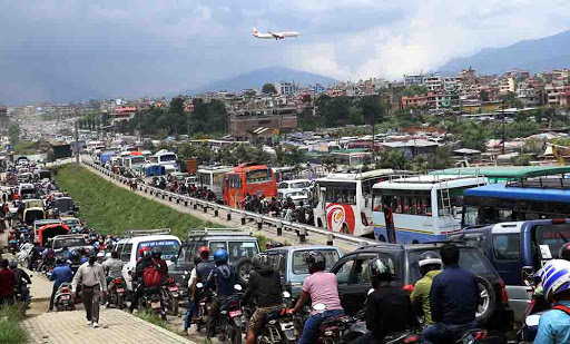 निजी, सार्वजनिक र मालवाहक गाडीका लागि छुट्टाछुट्टै लेन