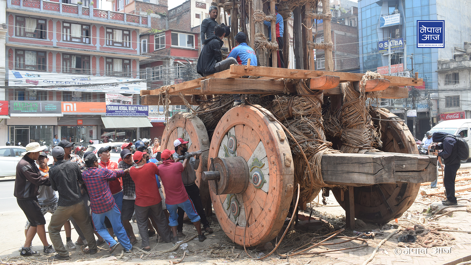 ‘रातो मच्छेन्द्रनाथ'को रथयात्रा तयारी (फोटोफिचर)