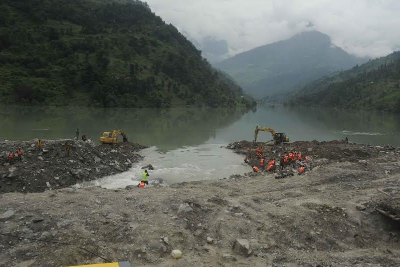 सुनकोशी नदीमा बालक बेपत्ता, गोताखोरको टोलीद्वारा खोजी जारी