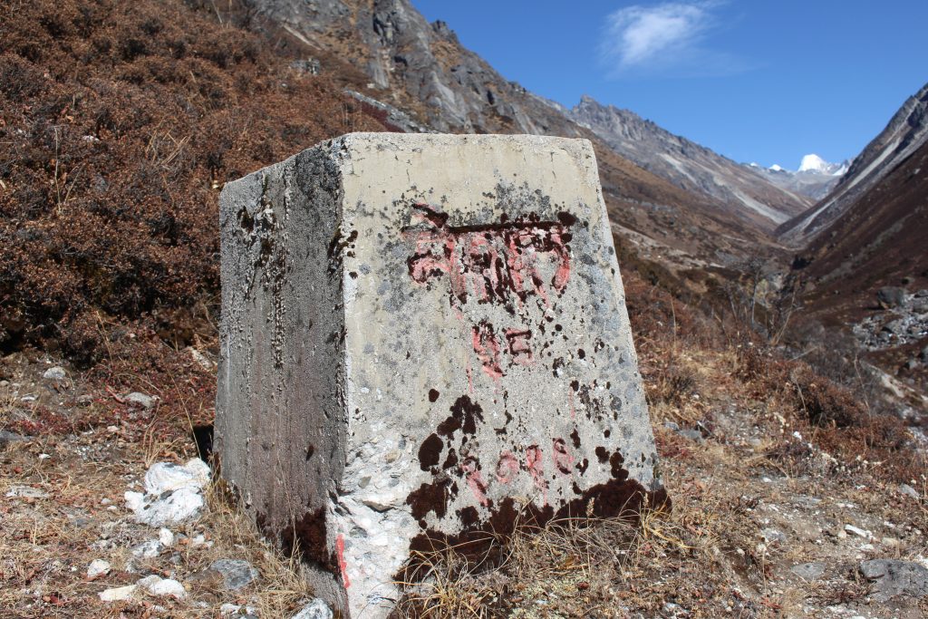 चिनियाँ अतिक्रण अझै रोकिएन, दोलखाको सीमा पिलर पनि गायब 