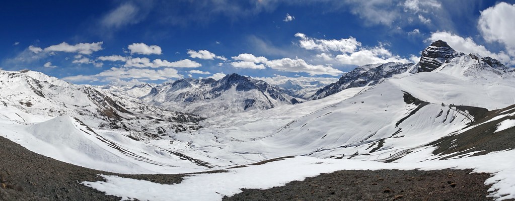 सडक सञ्जालले जोडिँदै मुस्ताङ र डोल्पा