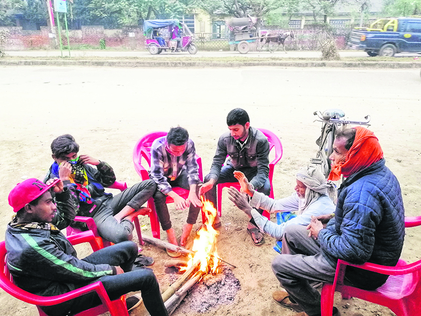 चिसोले कठ्याङ्ग्रिएर २ को मृत्यु, आगो ताप्ने क्रममा जलेर १० जना घाइते