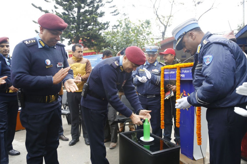 तीनमहिने ट्राफिक उज्यालो अभियान : एक लाखलाई सचेतना