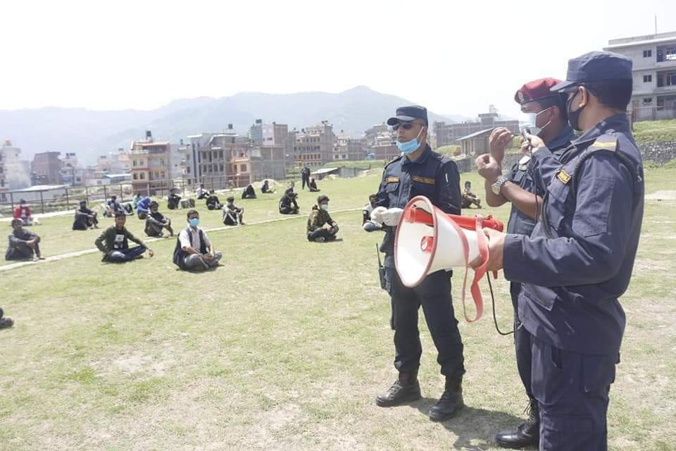 लकडाउन उल्लघङ्न गर्ने दुई हजार ४२७ लाई आज कारवाही