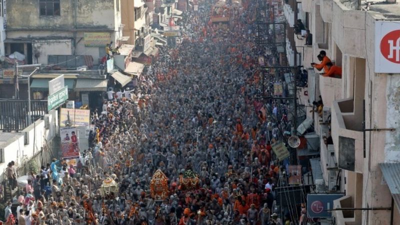 कुम्भमा कोरोनाका कारण महामंडलेश्वरको मृत्यु